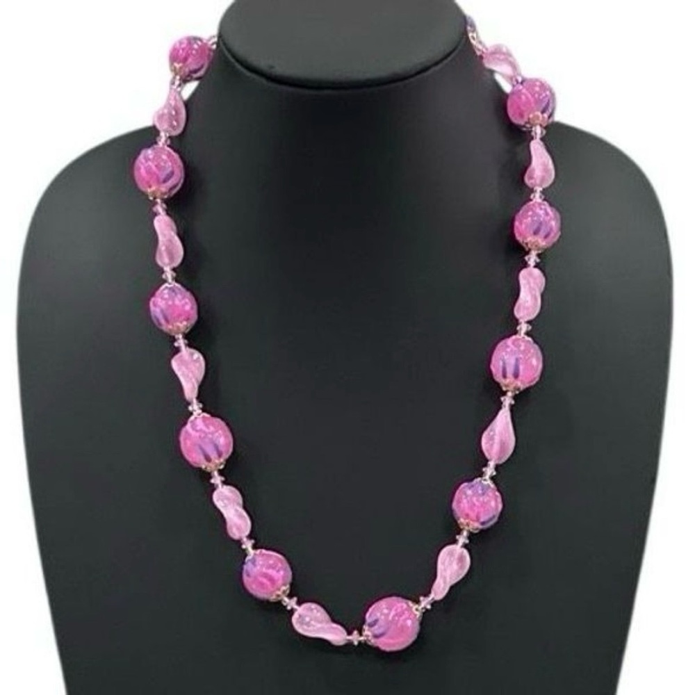 Handcrafted Murano-Style Beaded Necklace 25" Pink
Frosted Round & Twisted Beads